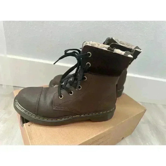 Dr. Martens woman's‎ dark brown airwair boots size 5 - Picture 1 of 12